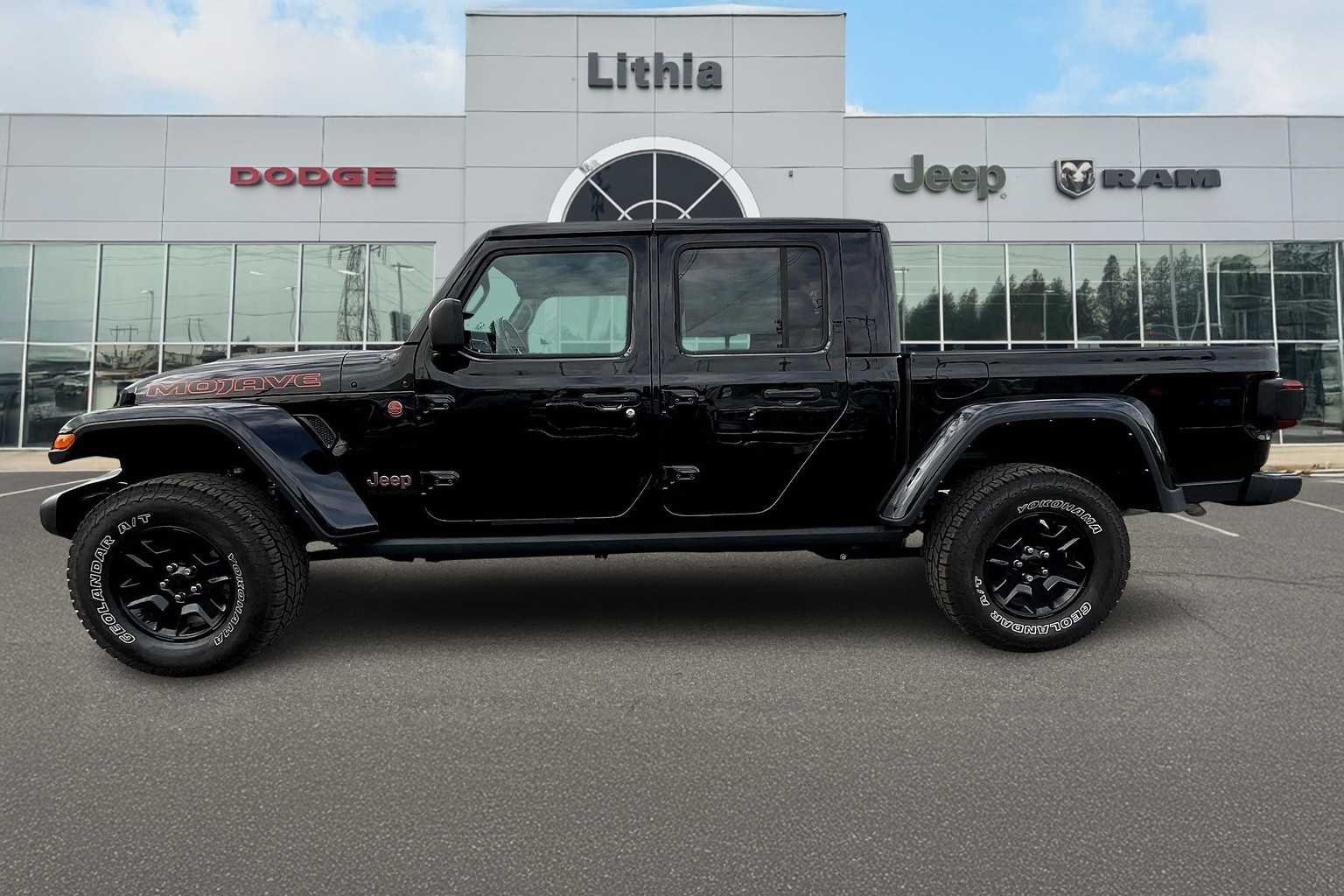 2022 Jeep Gladiator Mojave photo 3