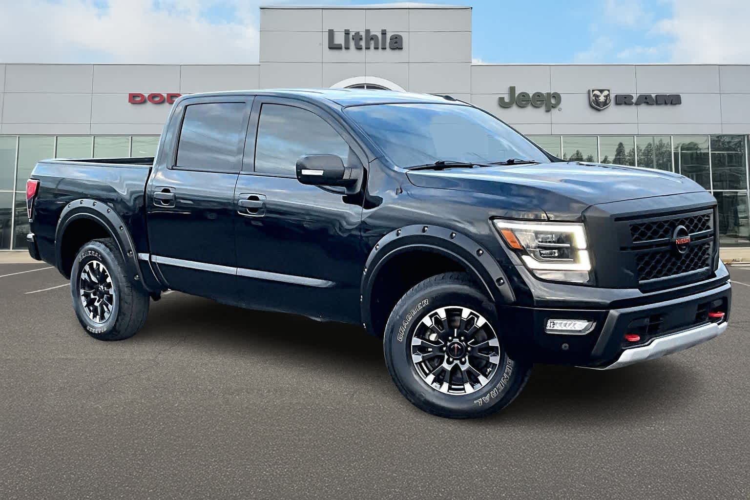 Thumbnail: 2021 Nissan Titan - 22