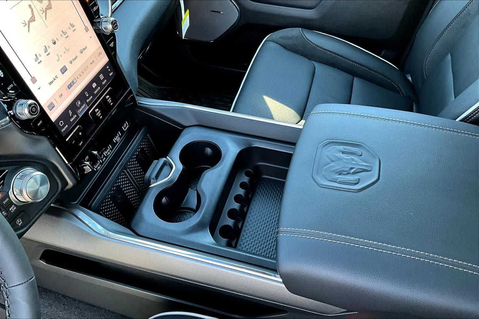 Thumbnail: 2026 RAM 1500 - 17