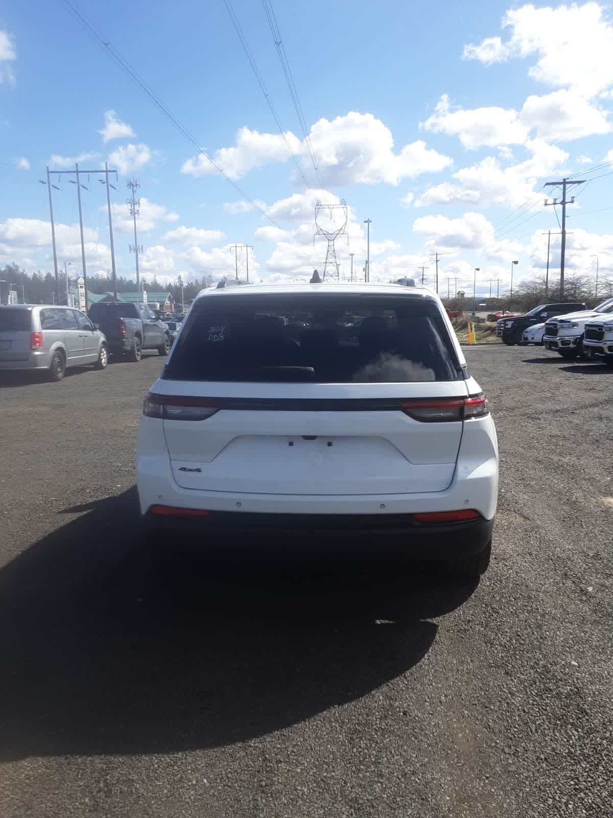 Thumbnail: 2023 Jeep Grand Cherokee - 5