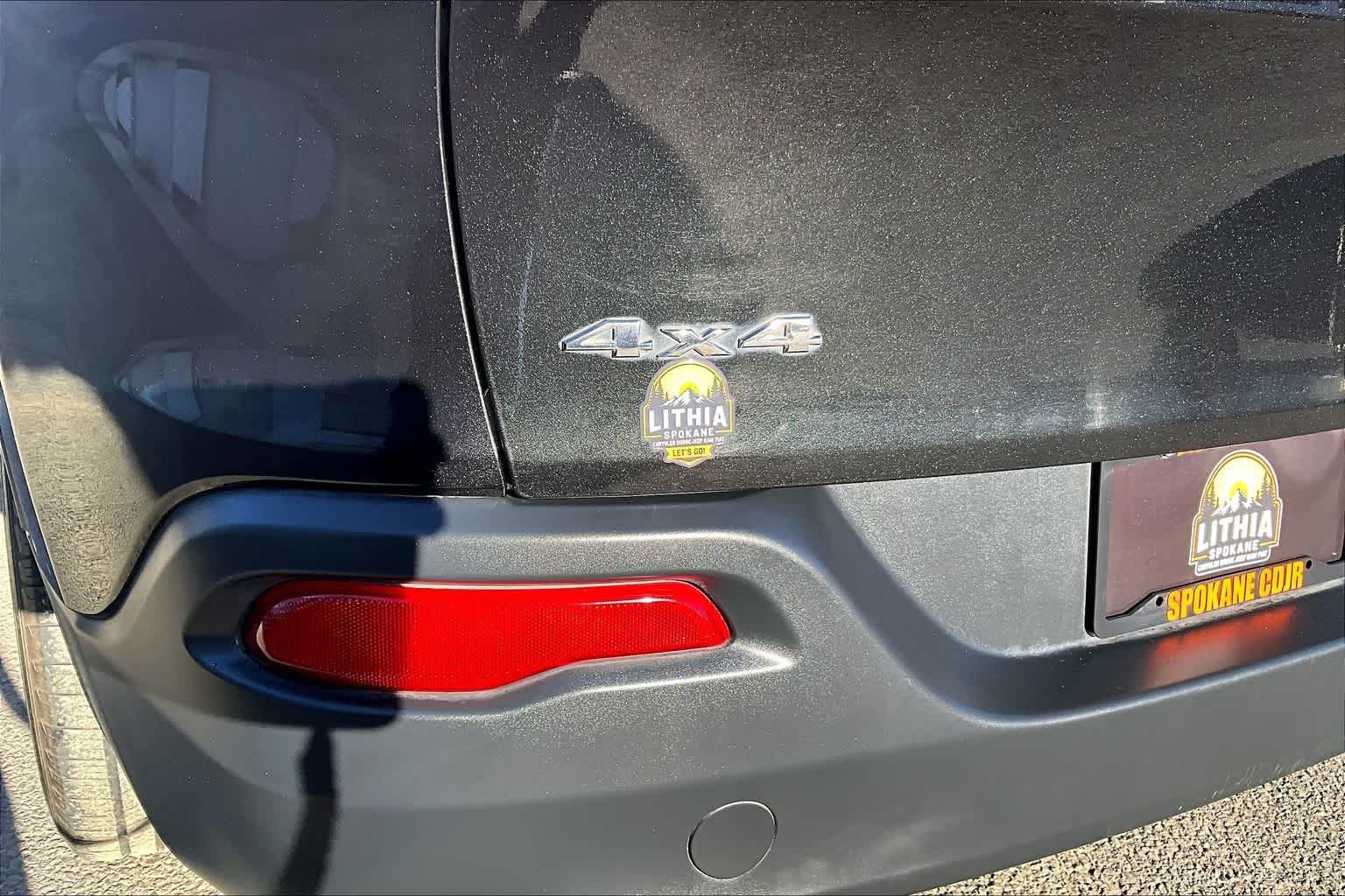 Thumbnail: 2016 Jeep Cherokee - 7