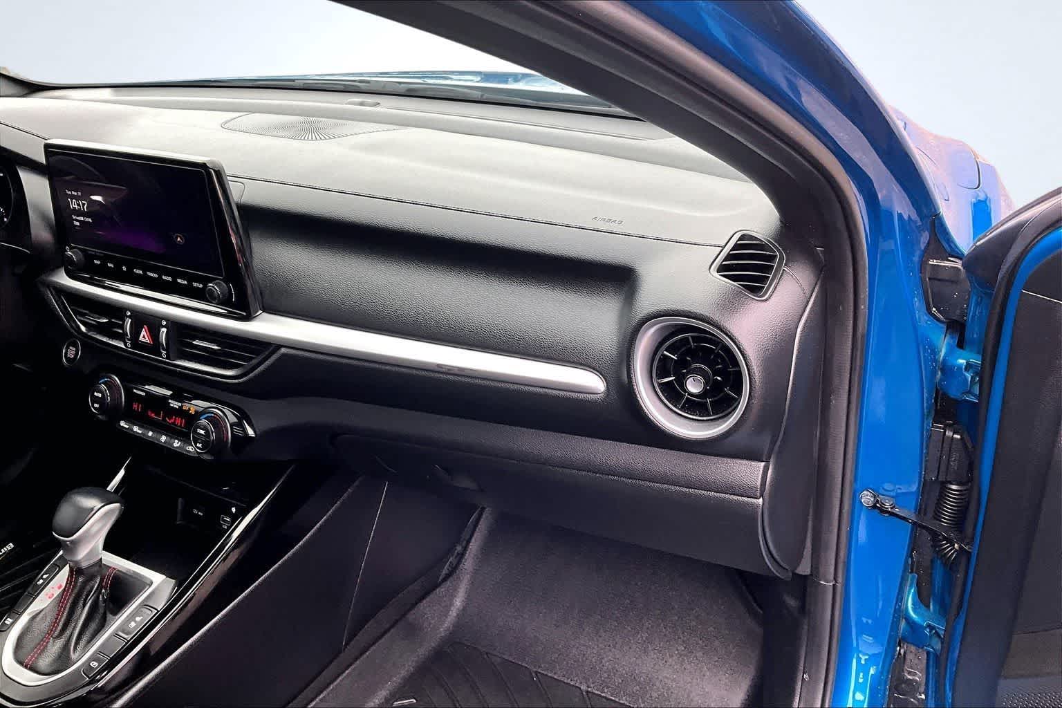 Thumbnail: 2024 Kia Forte - 24