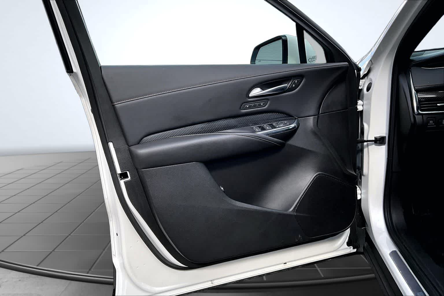 2023 Cadillac XT4 Sport - Photo 28