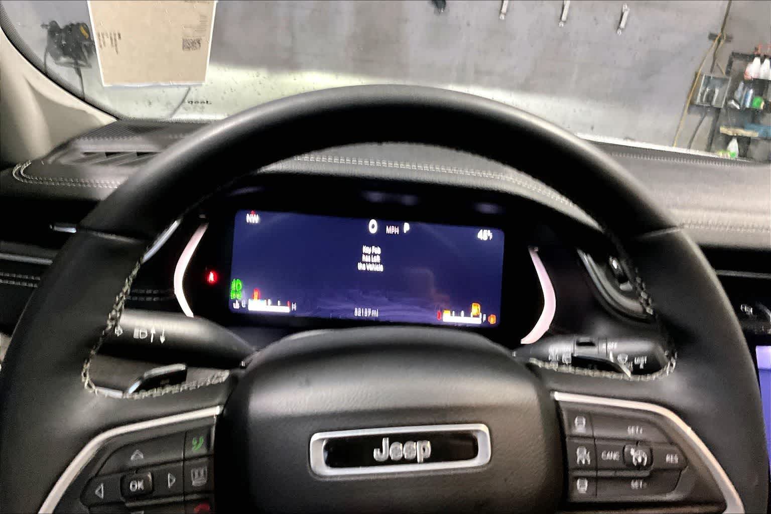 Thumbnail: 2023 Jeep Grand Cherokee L - 12