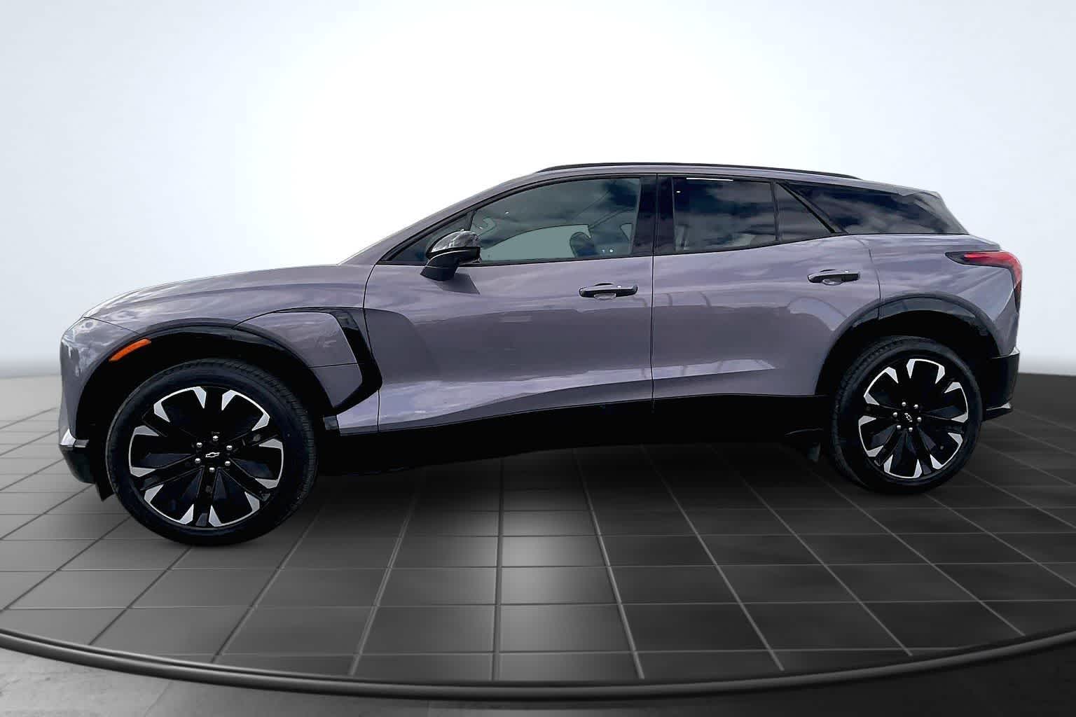 Thumbnail: 2024 Chevrolet Blazer EV - 3
