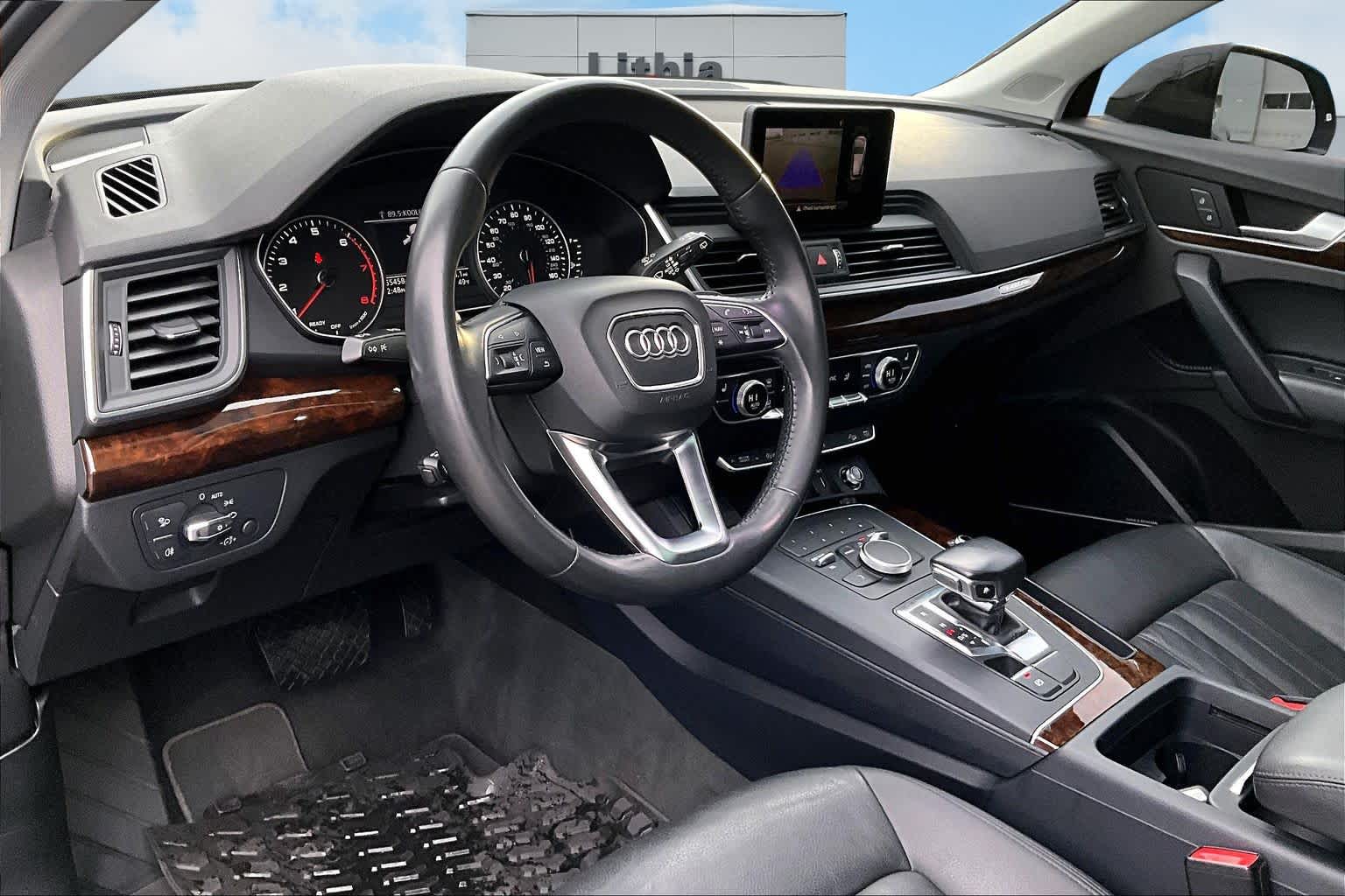 2018 Audi Q5 Premium Plus photo 2