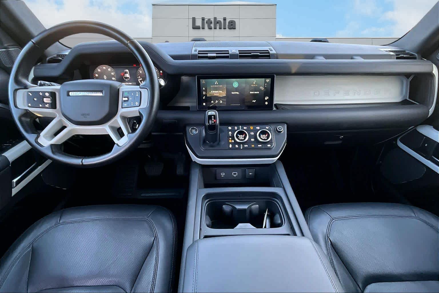 Thumbnail: 2024 Land Rover Defender - 10