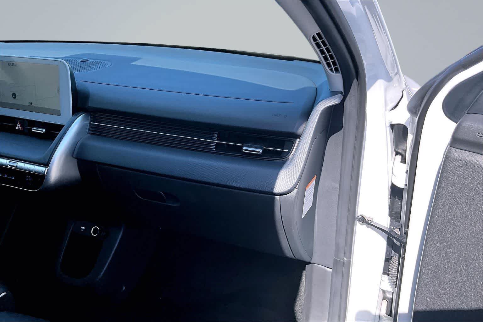 Thumbnail: 2023 Hyundai Ioniq 5 - 24