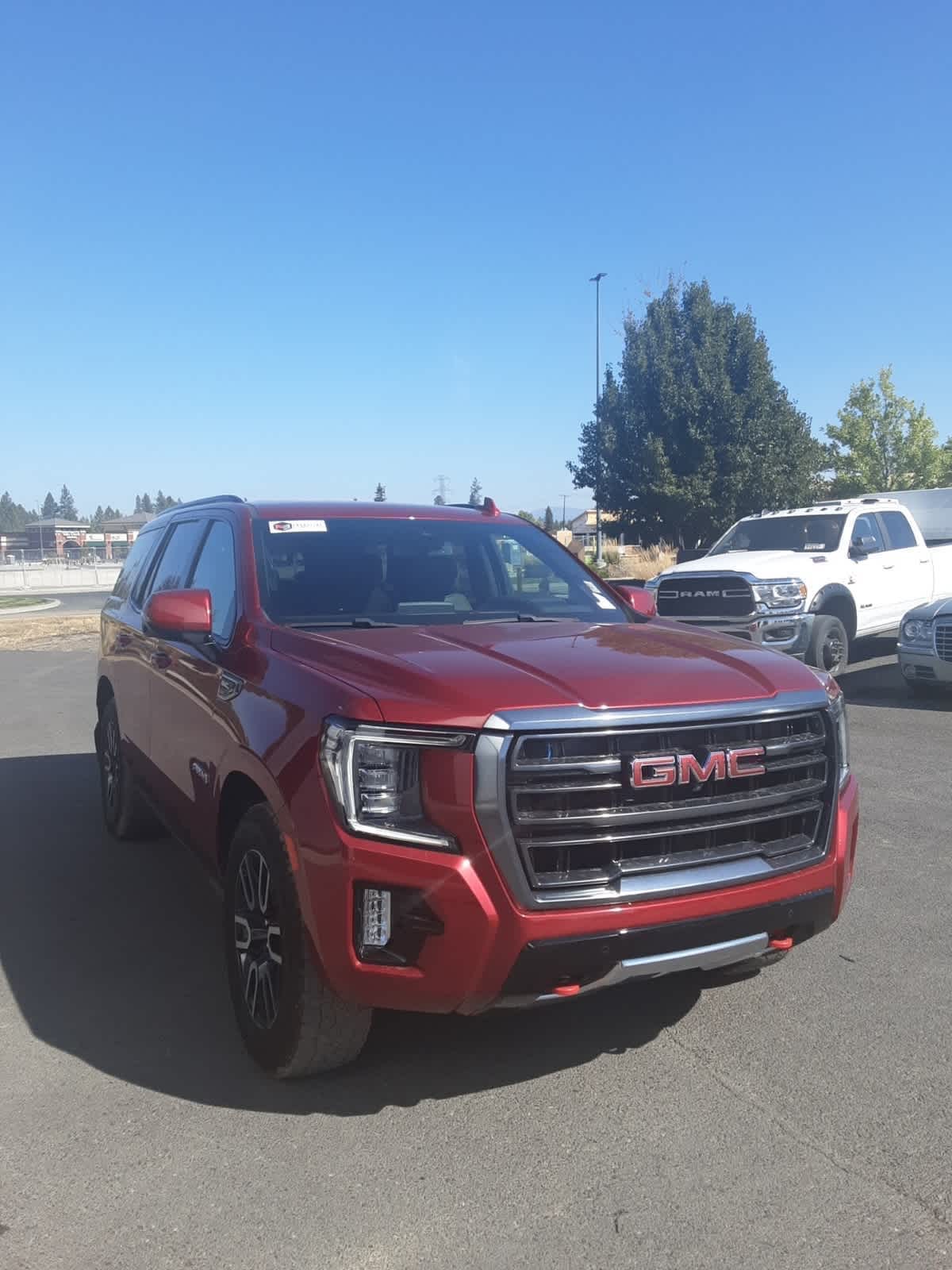 Thumbnail: 2022 GMC Yukon - 3
