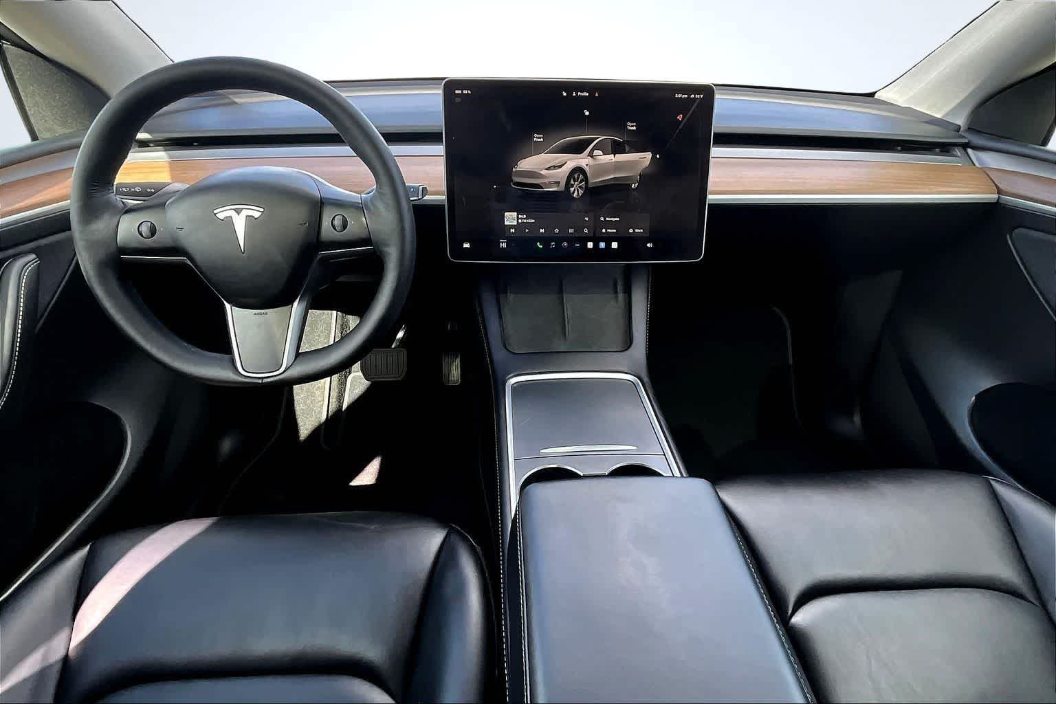 Thumbnail: 2023 Tesla Model Y - 10