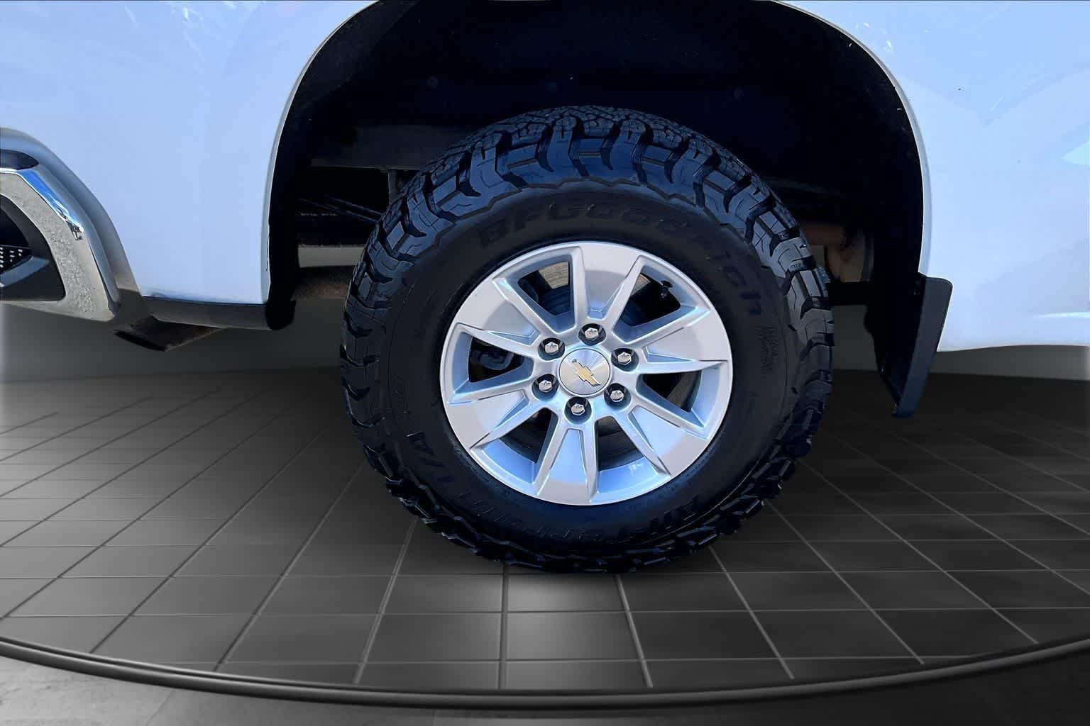 Thumbnail: 2021 Chevrolet Silverado 1500 - 35