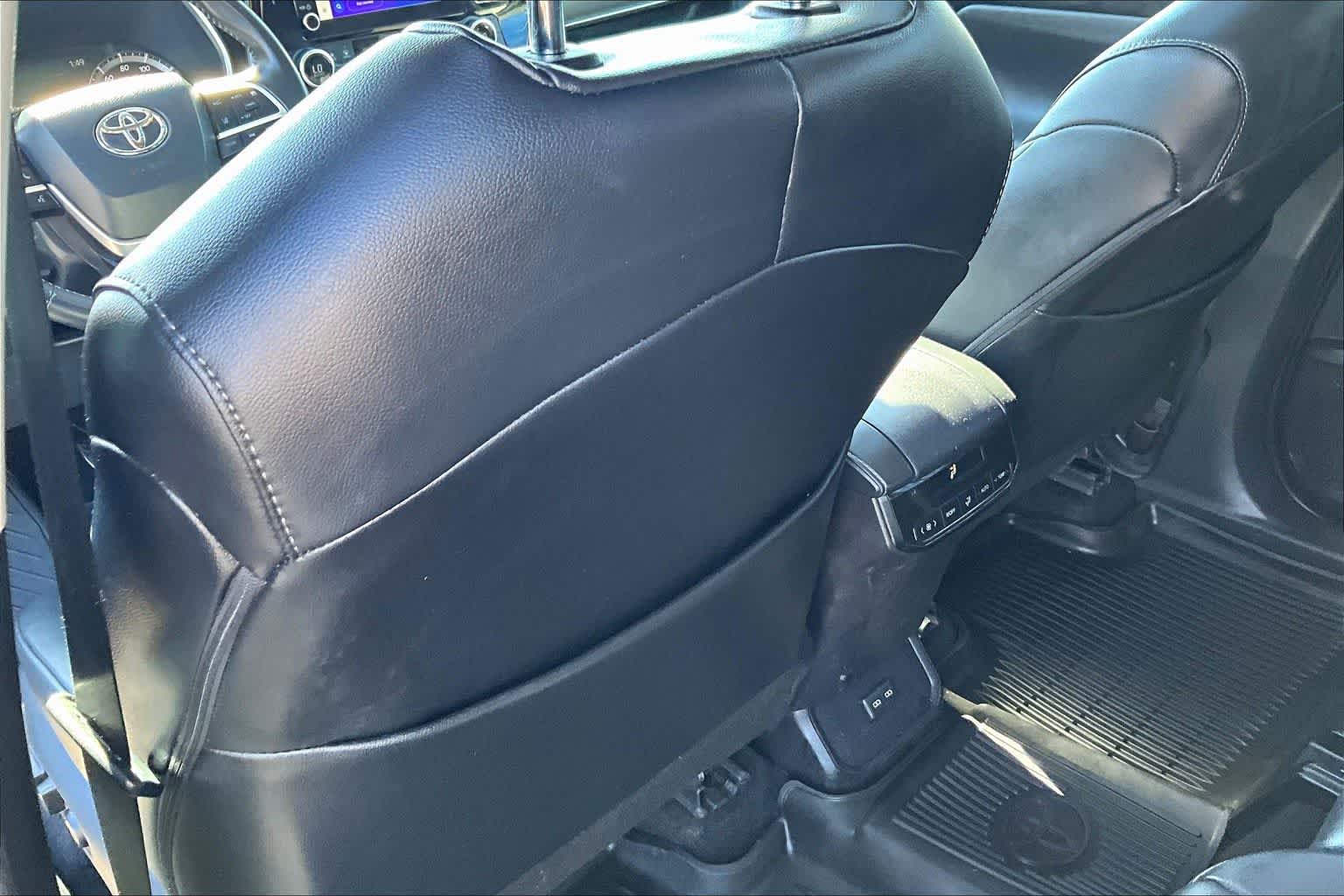 Thumbnail: 2024 Toyota Highlander - 12