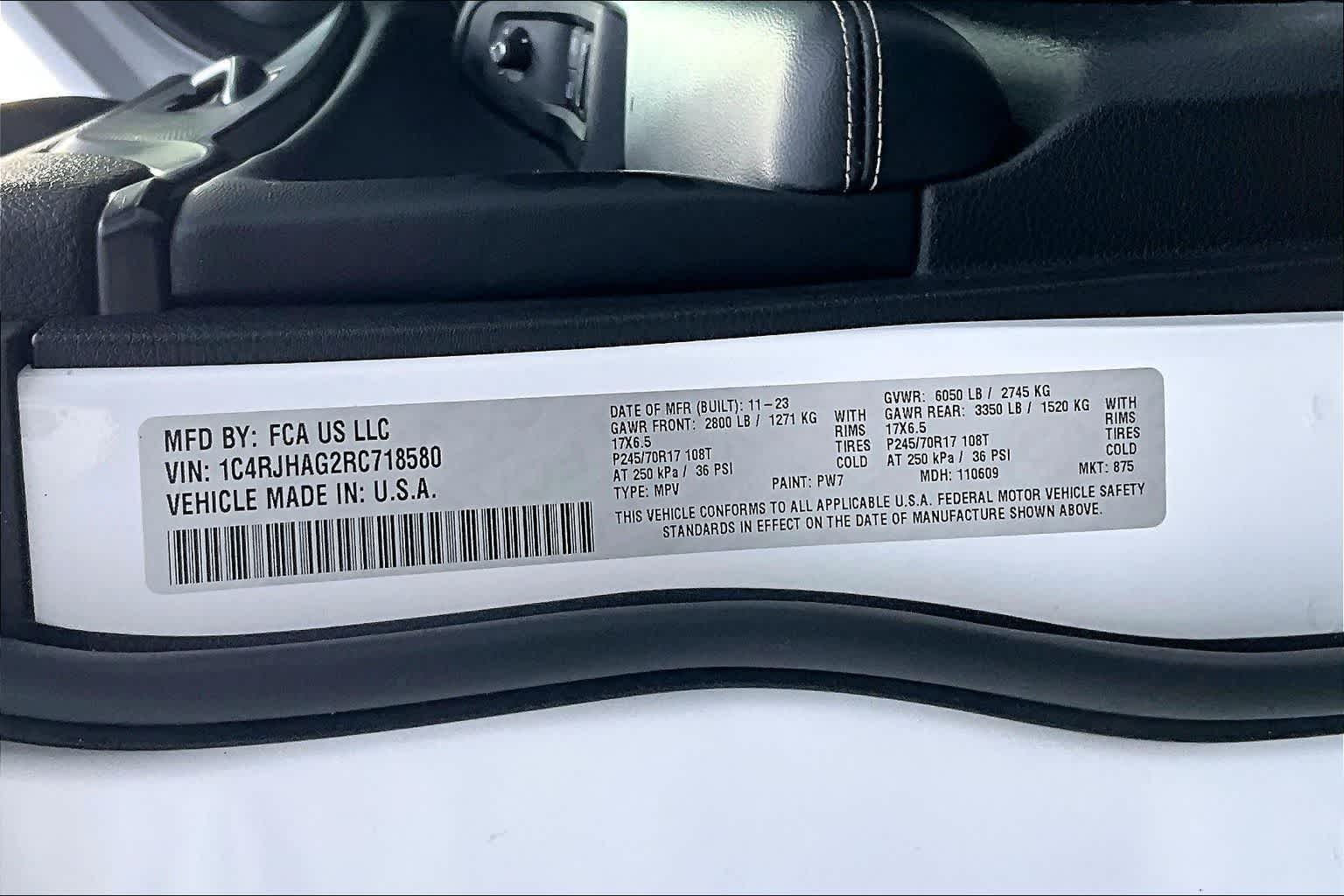 Thumbnail: 2024 Jeep Grand Cherokee - 21