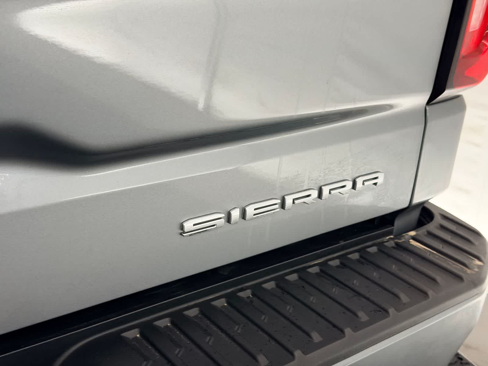 Thumbnail: 2024 GMC Sierra 1500 - 13