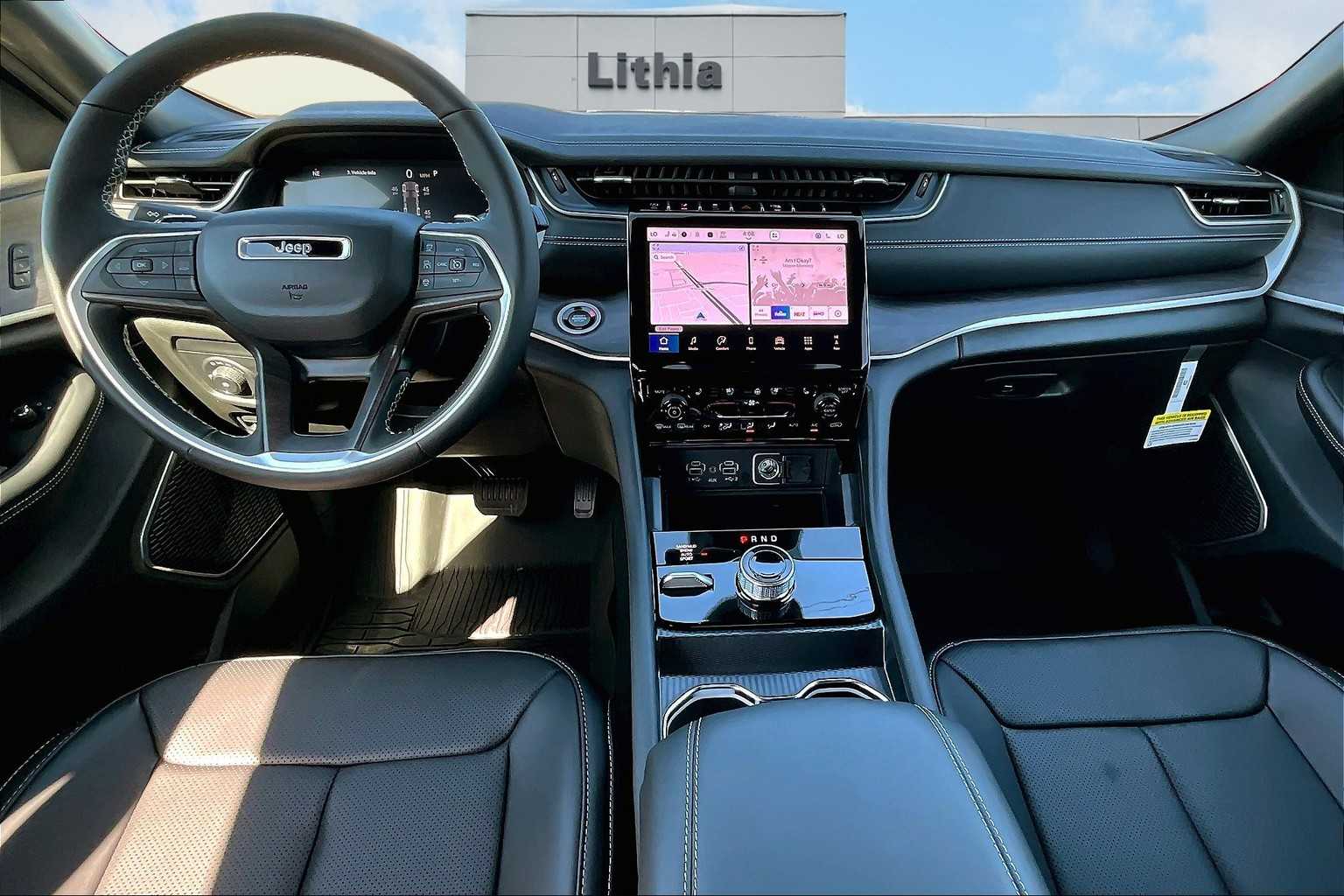 Thumbnail: 2025 Jeep Grand Cherokee - 10