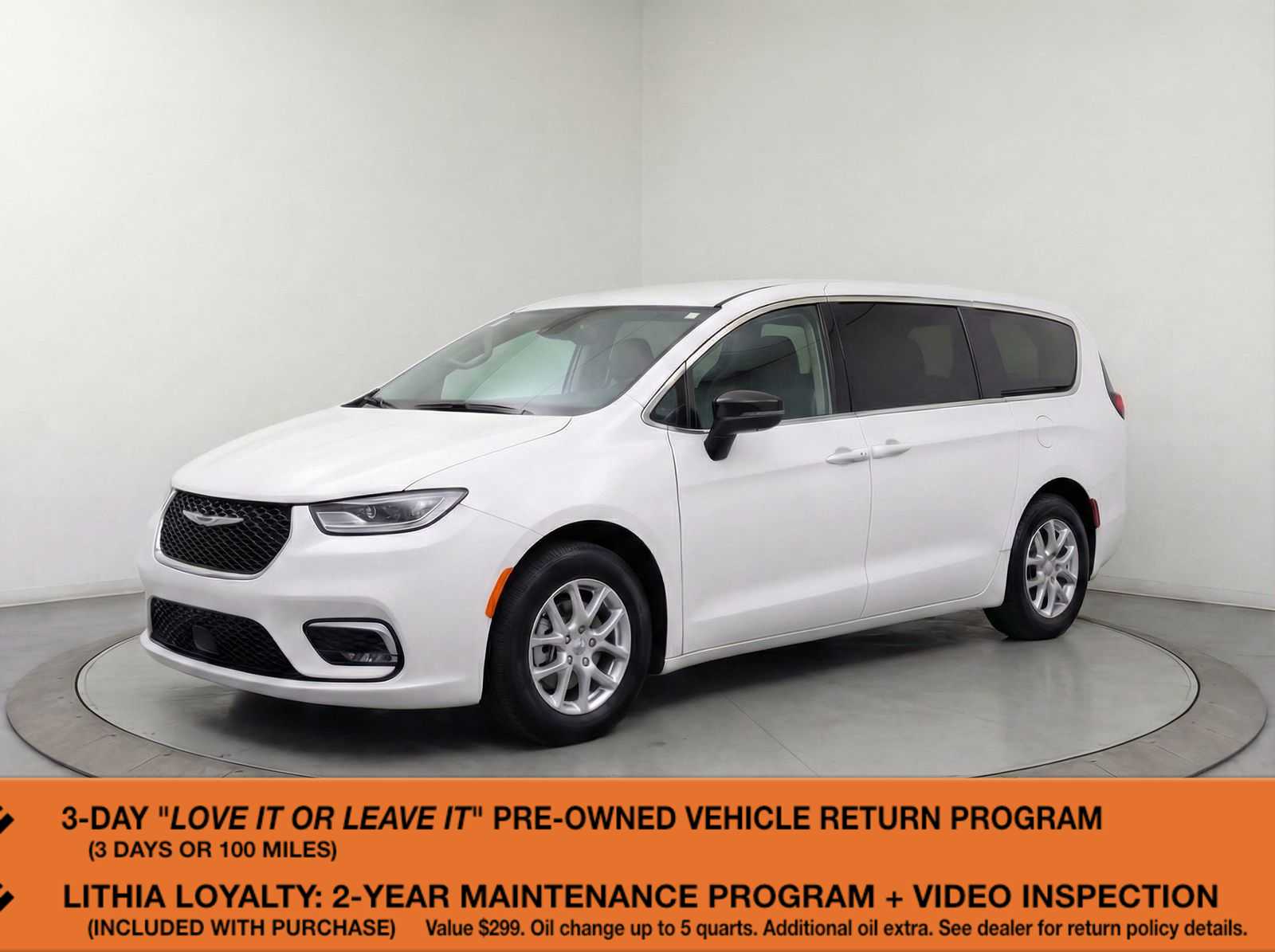 Thumbnail: 2024 Chrysler Pacifica - 1