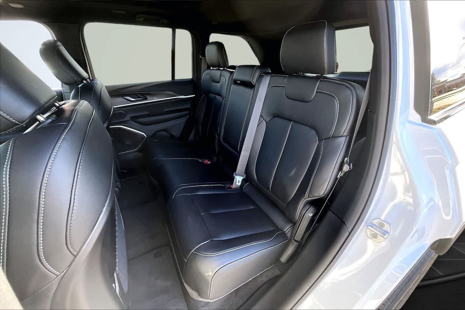 Thumbnail: 2026 Jeep Grand Cherokee - 13