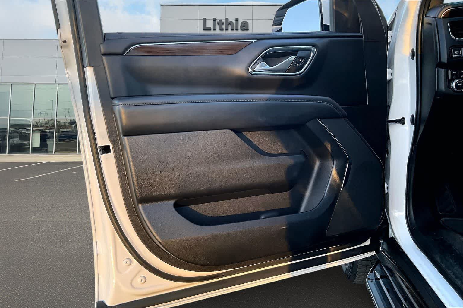 Thumbnail: 2023 GMC Yukon - 28