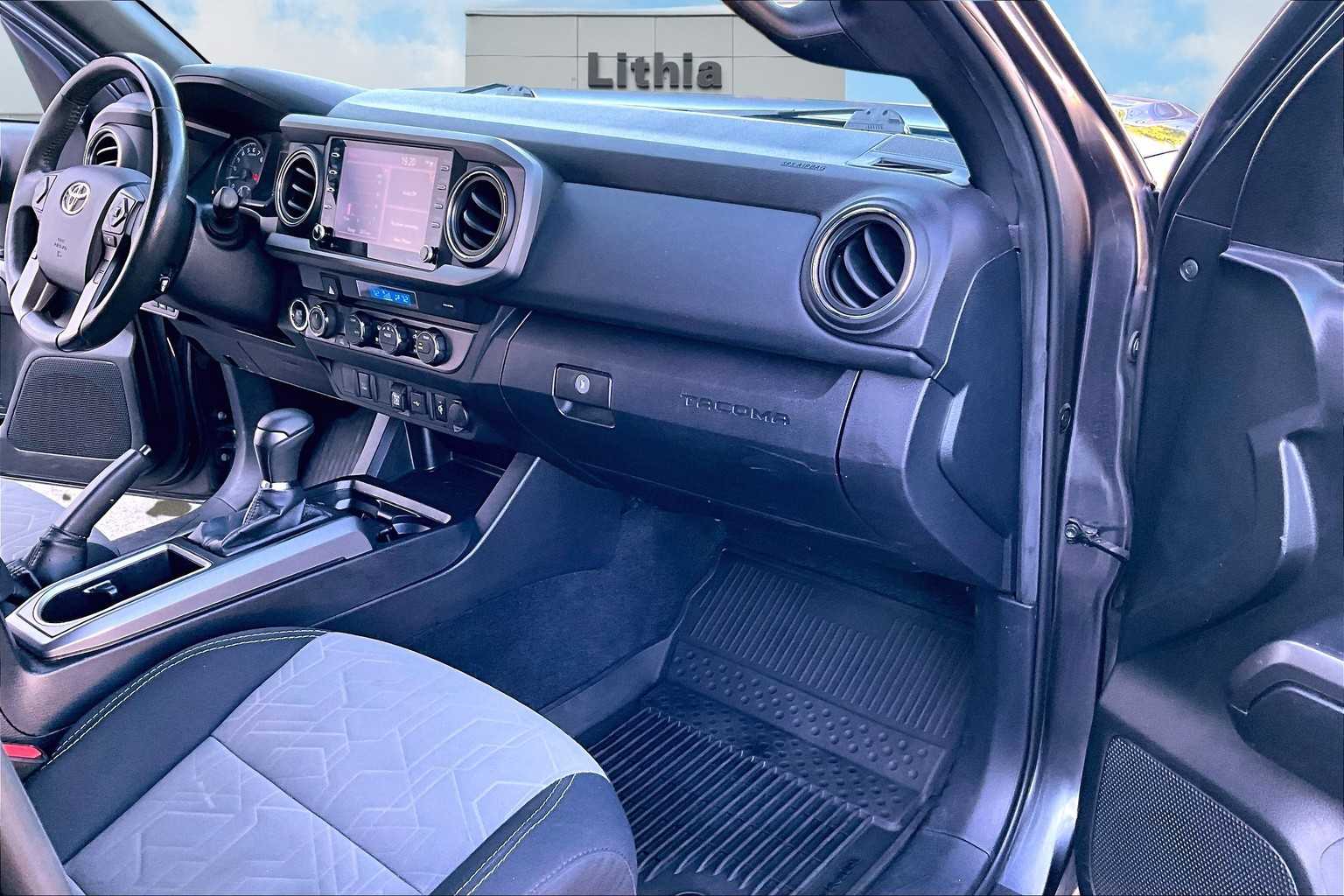 2022 Toyota Tacoma TRD Off-Road 21