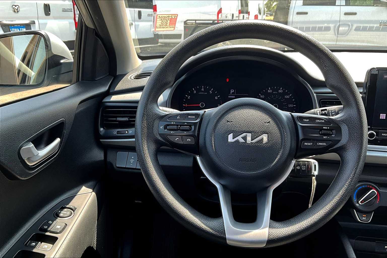 Thumbnail: 2022 Kia Rio - 22