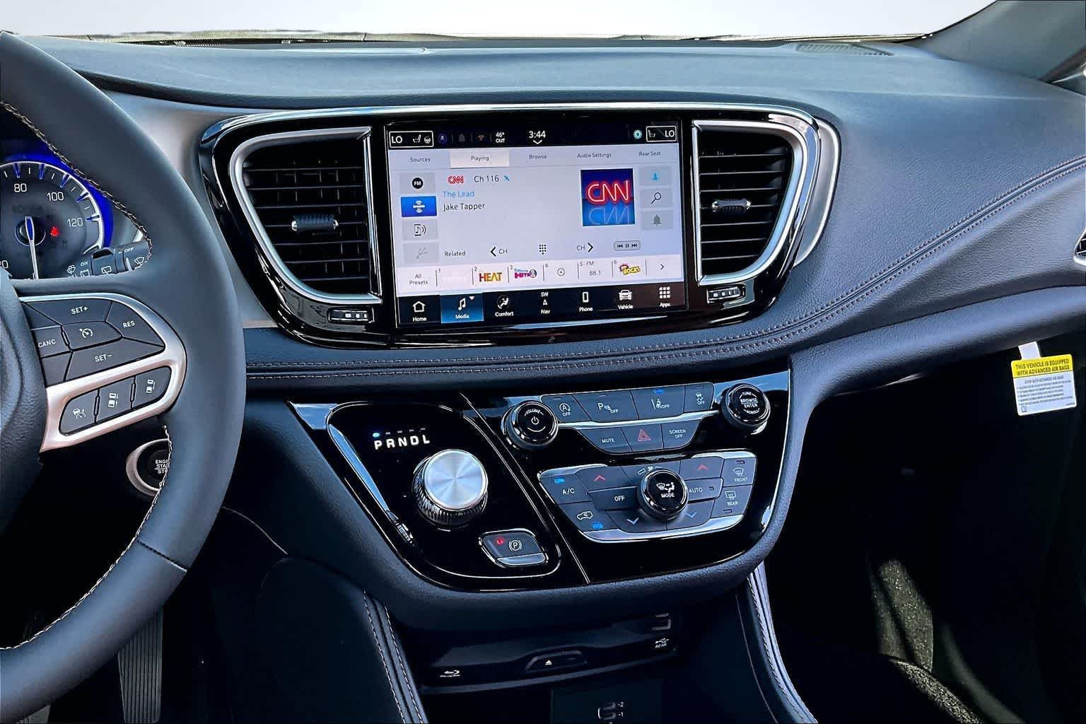 Thumbnail: 2026 Chrysler Pacifica - 16