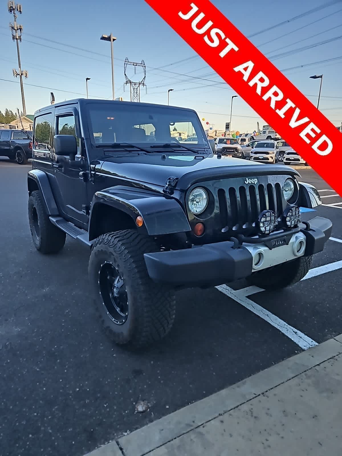 2012 Jeep Wrangler Sahara photo 3