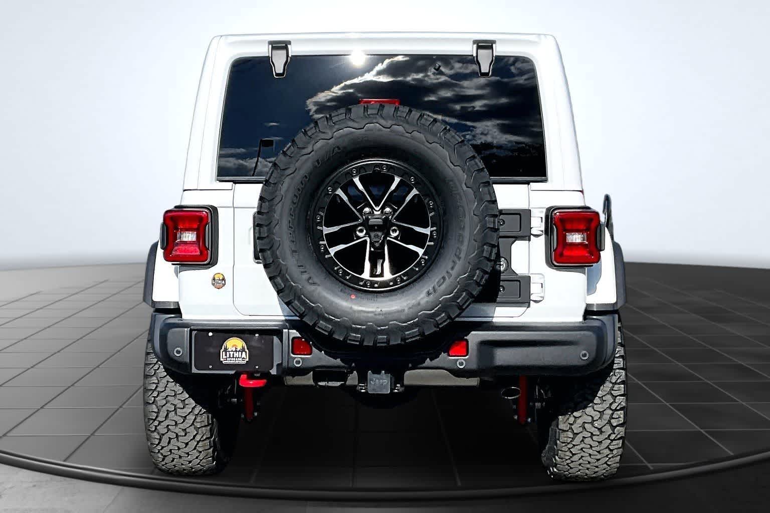 Thumbnail: 2026 Jeep Wrangler - 5