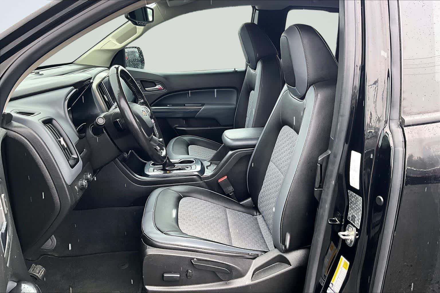 Thumbnail: 2019 Chevrolet Colorado - 11