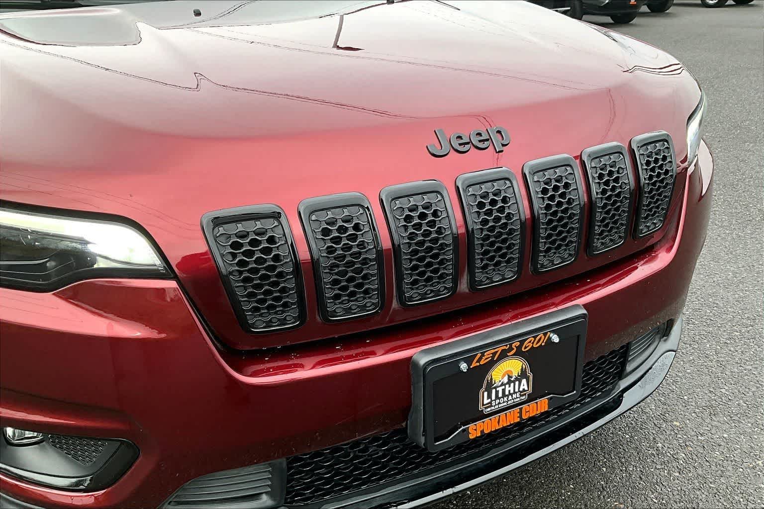 Thumbnail: 2020 Jeep Cherokee - 33