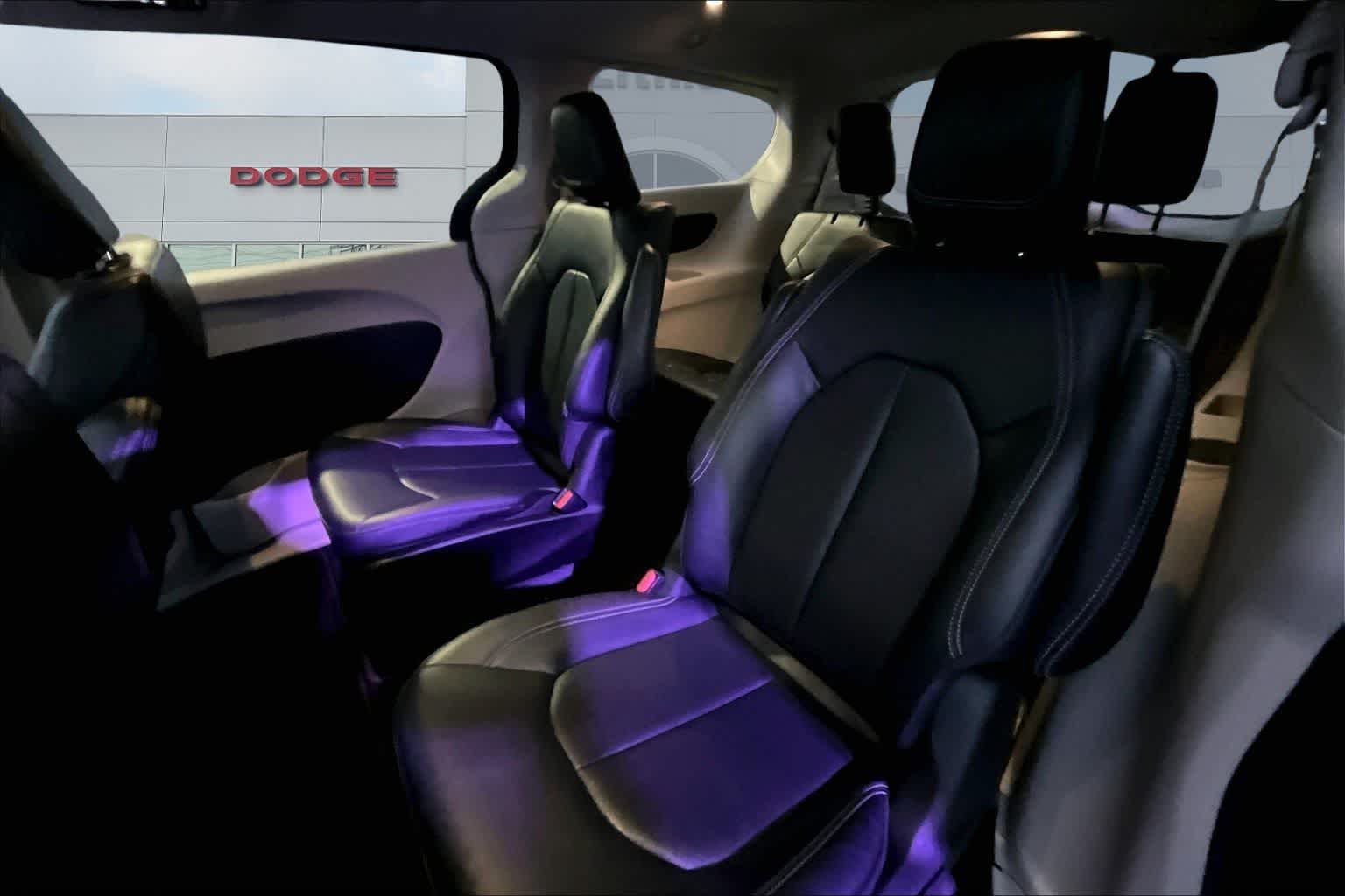 Thumbnail: 2024 Chrysler Pacifica - 13