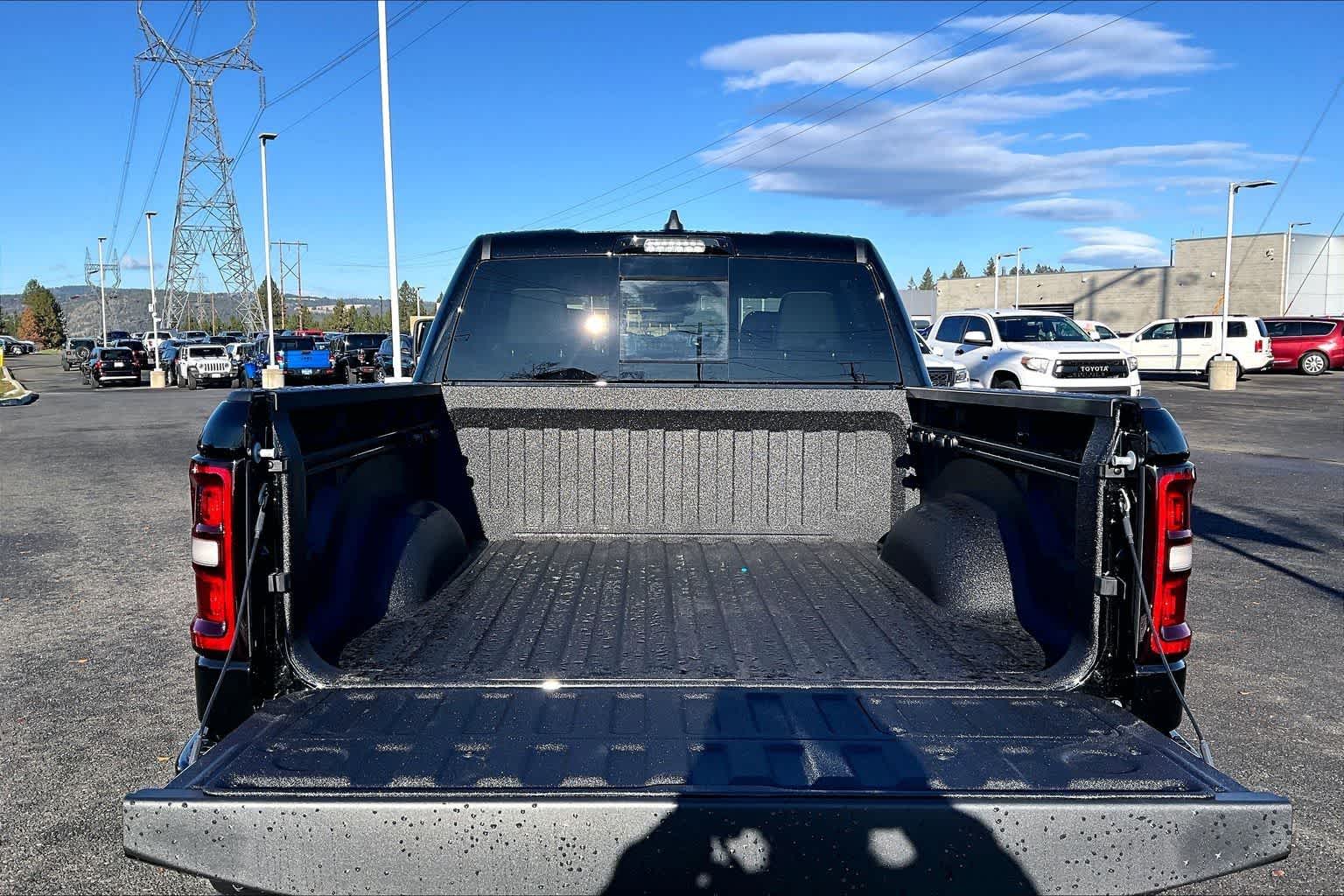 Thumbnail: 2026 RAM 1500 - 19