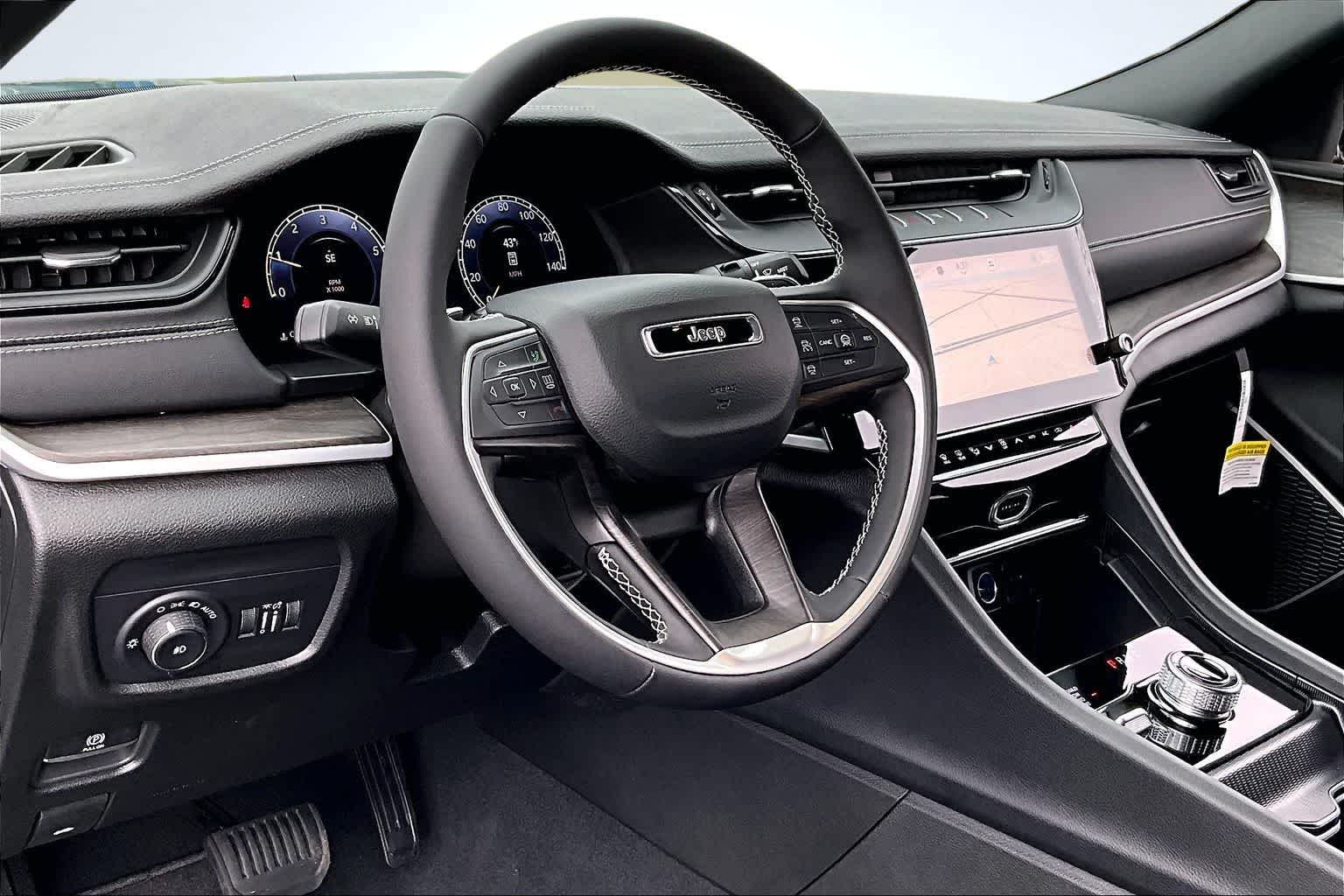 Thumbnail: 2026 Jeep Grand Cherokee - 2