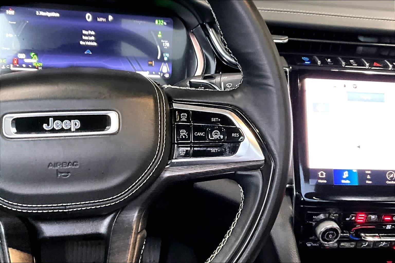 Thumbnail: 2022 Jeep Grand Cherokee - 26