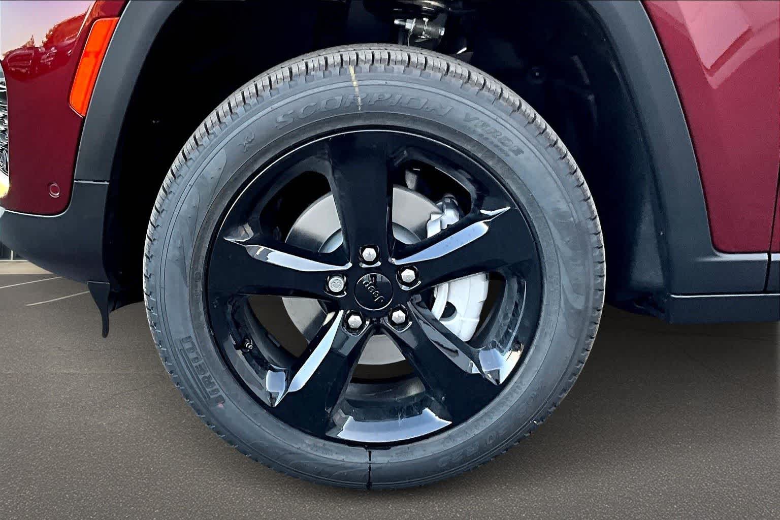 Thumbnail: 2025 Jeep Grand Cherokee - 8