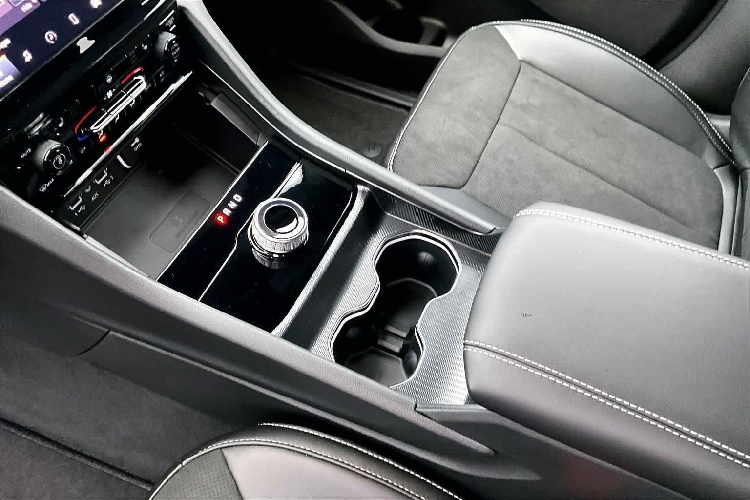 Thumbnail: 2025 Jeep Grand Cherokee - 17