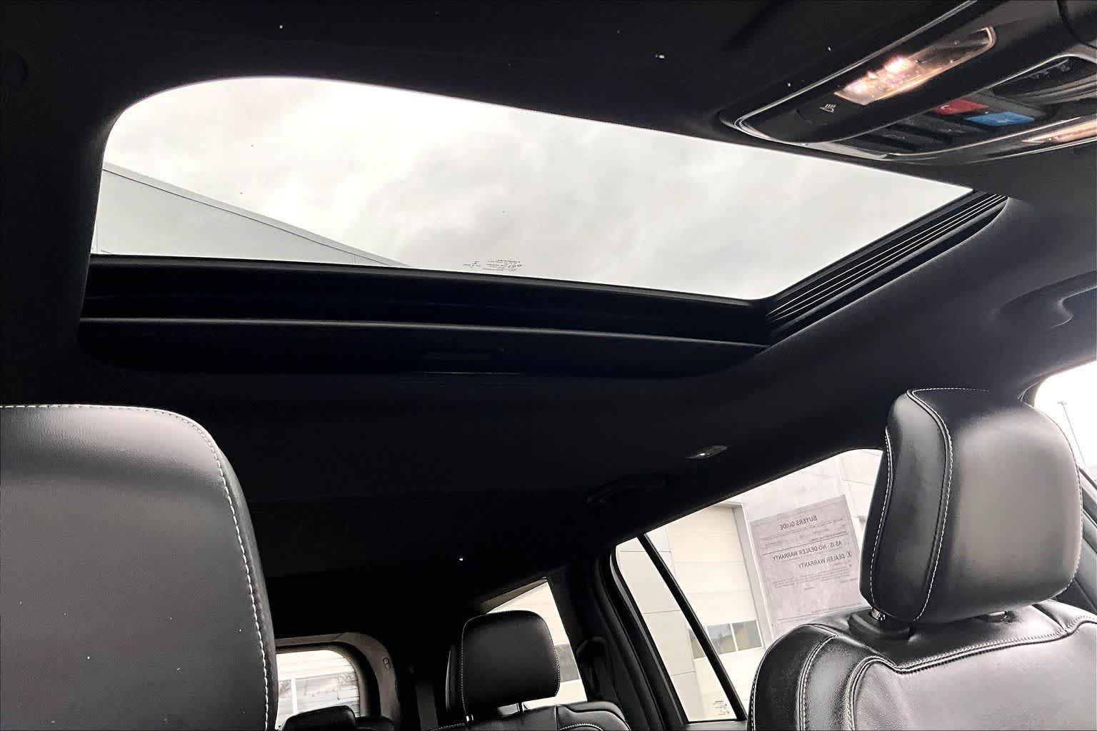 Thumbnail: 2023 Jeep Grand Cherokee L - 30