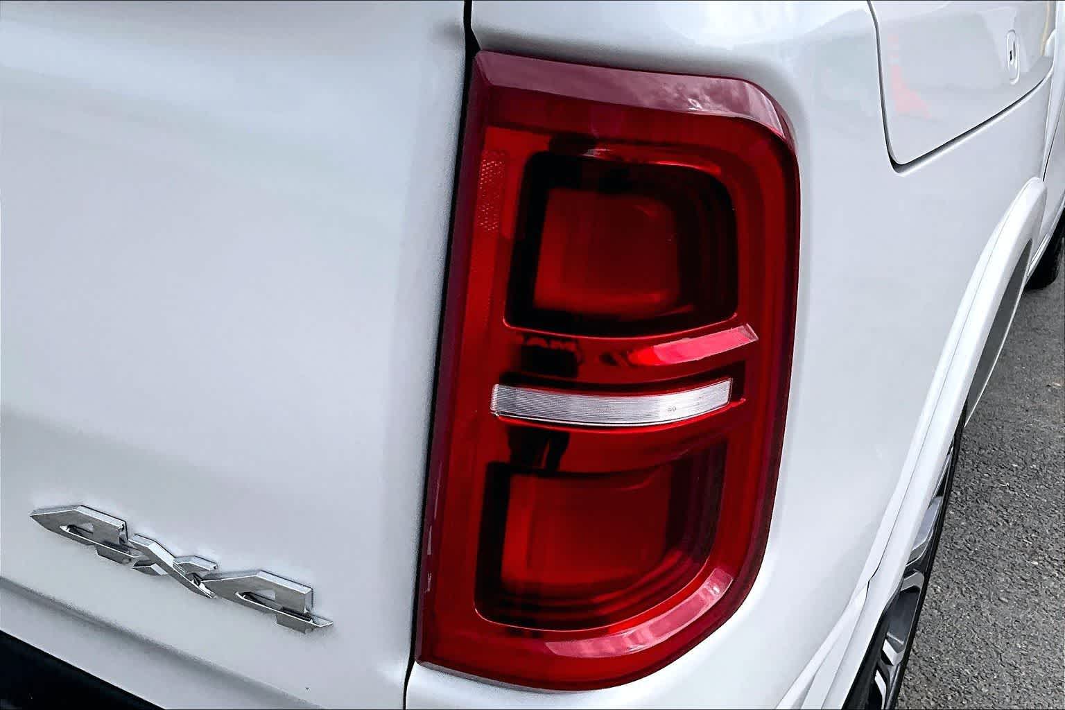 Thumbnail: 2026 RAM 1500 - 32