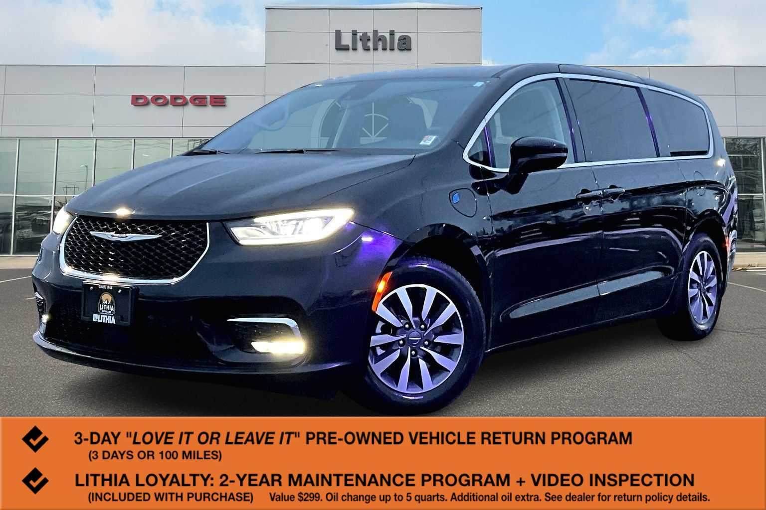 Thumbnail: 2024 Chrysler Pacifica - 1