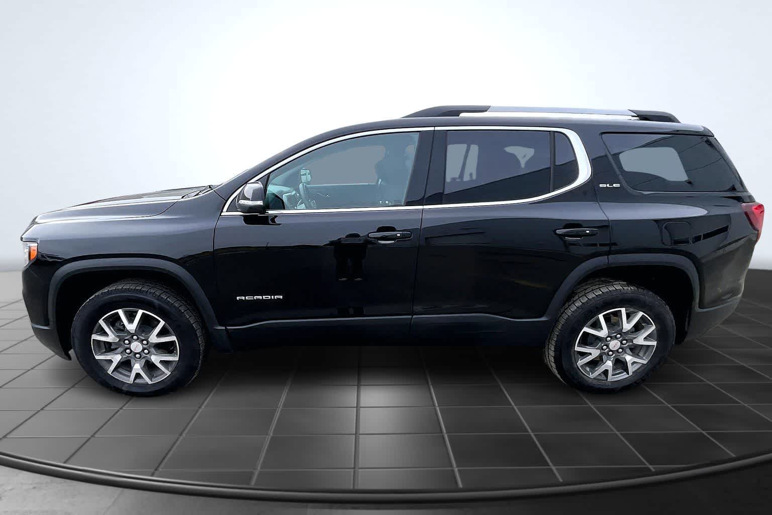Thumbnail: 2023 GMC Acadia - 3