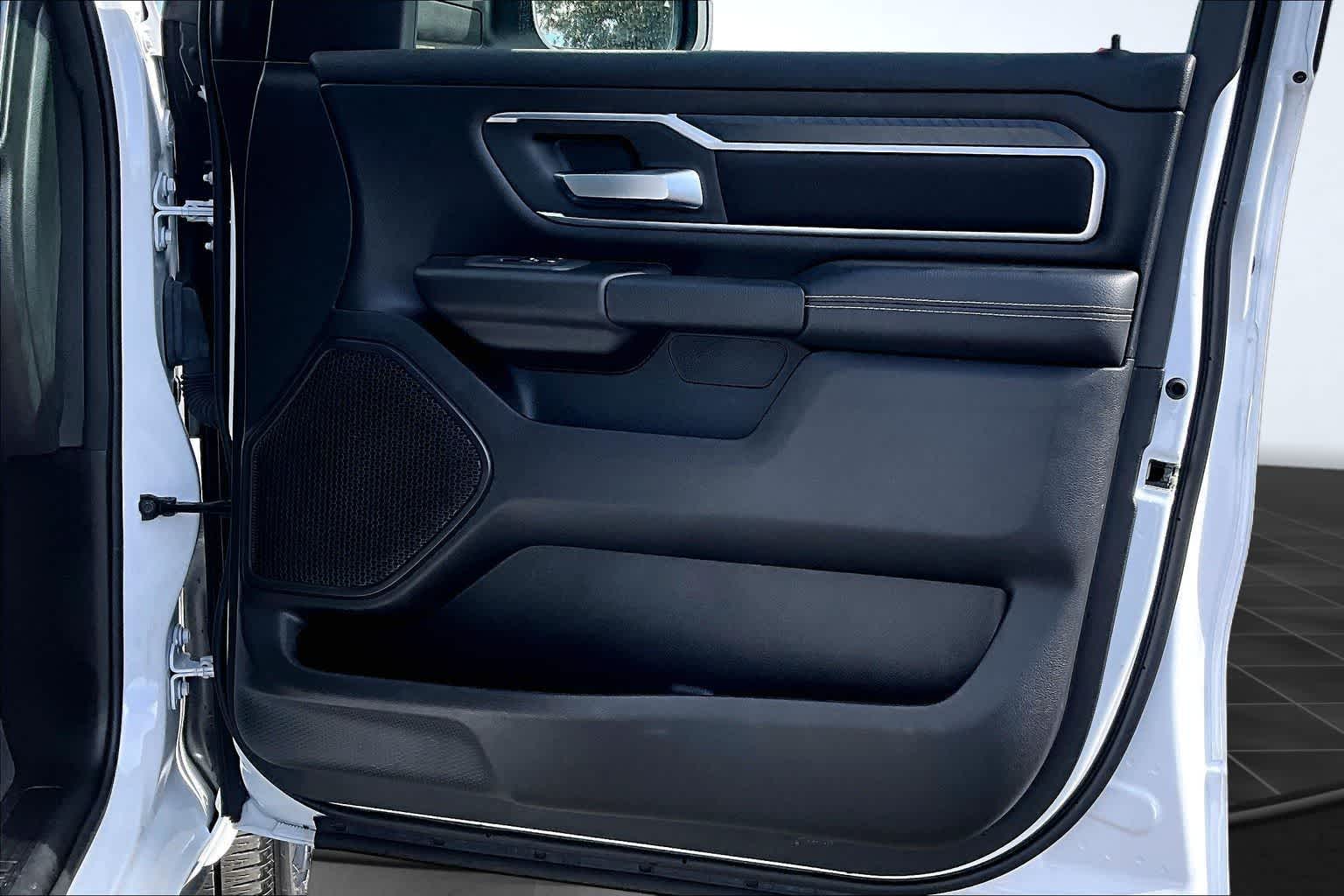 Thumbnail: 2025 RAM 1500 - 28