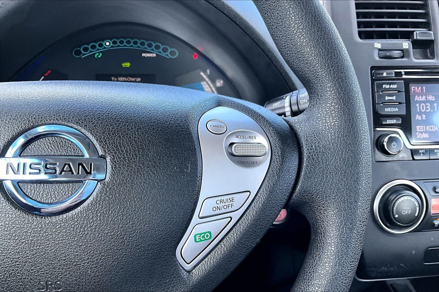 Thumbnail: 2016 Nissan Leaf - 26