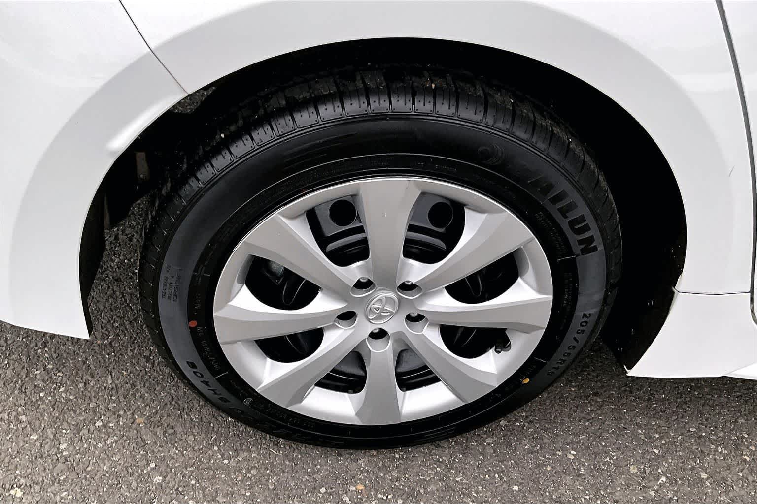 Thumbnail: 2024 Toyota Corolla - 35