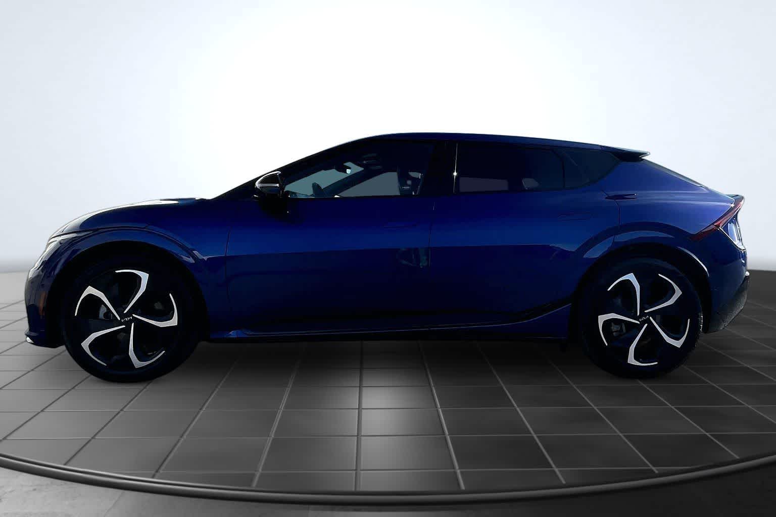 Thumbnail: 2023 Kia EV6 - 3