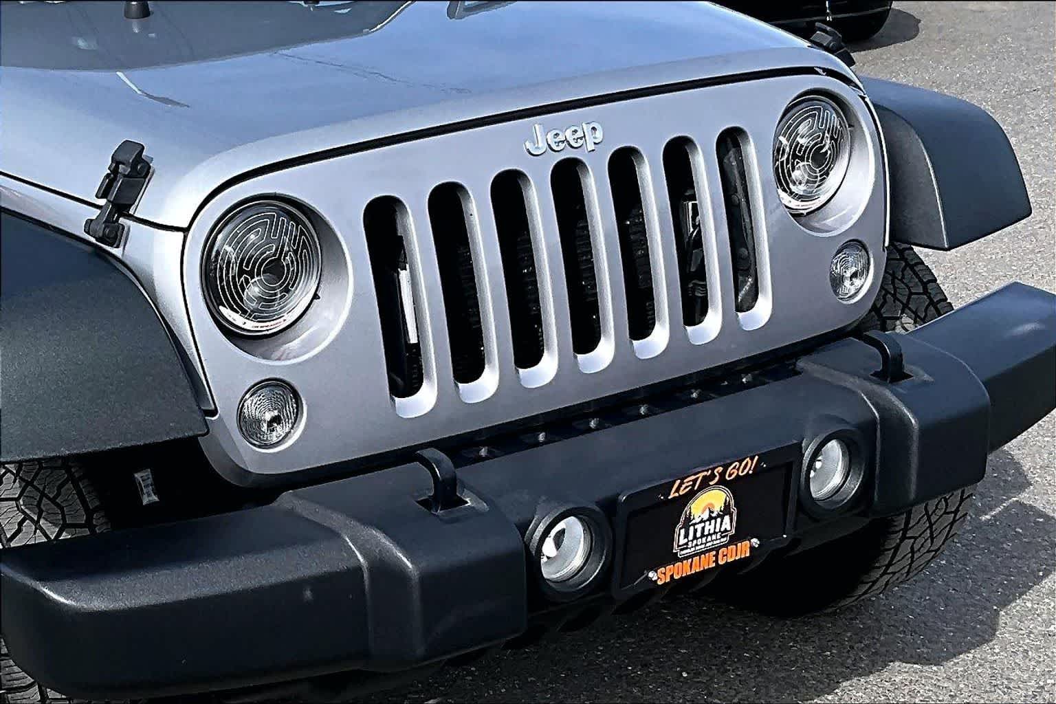 Thumbnail: 2017 Jeep Wrangler - 33