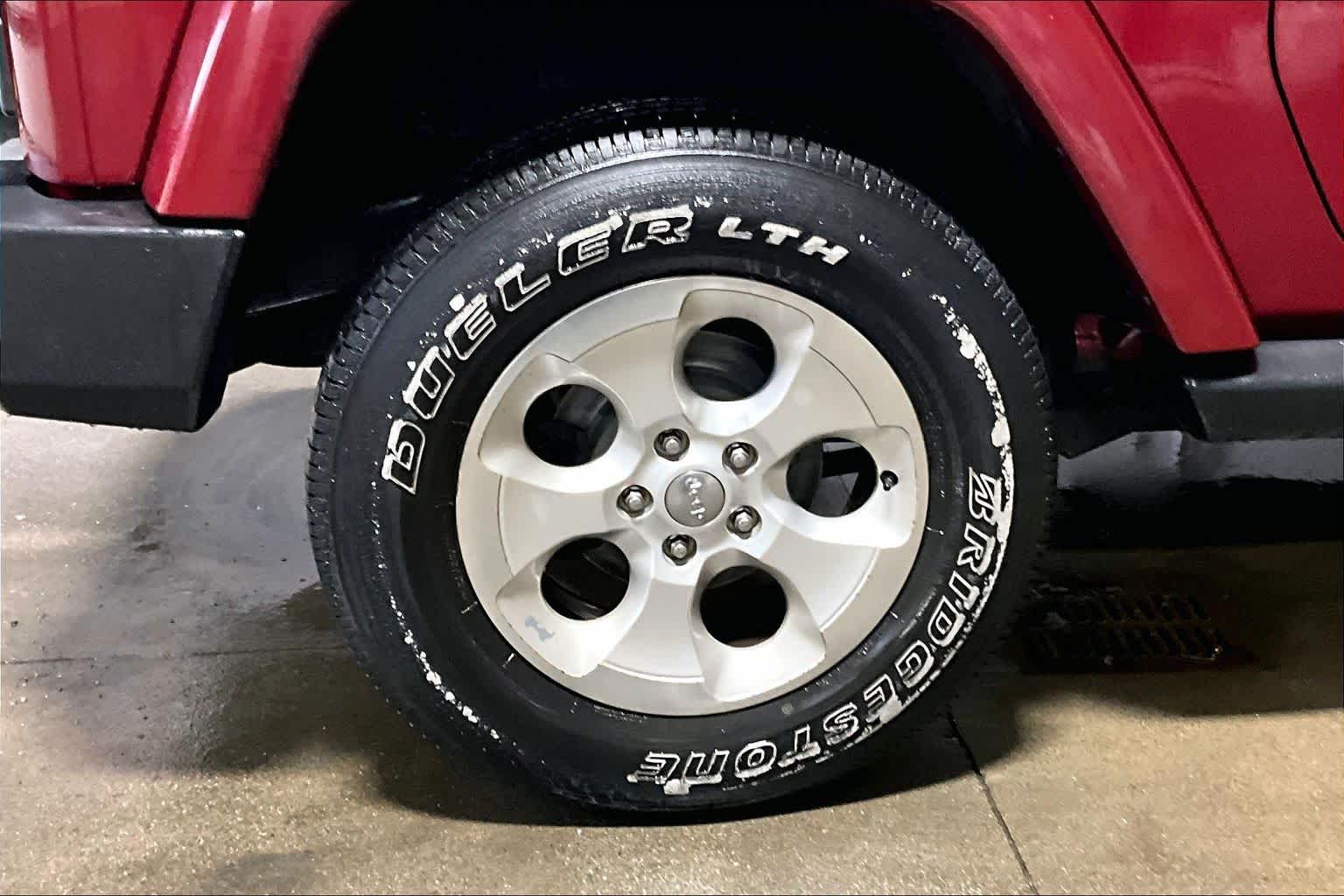 Thumbnail: 2013 Jeep Wrangler - 34