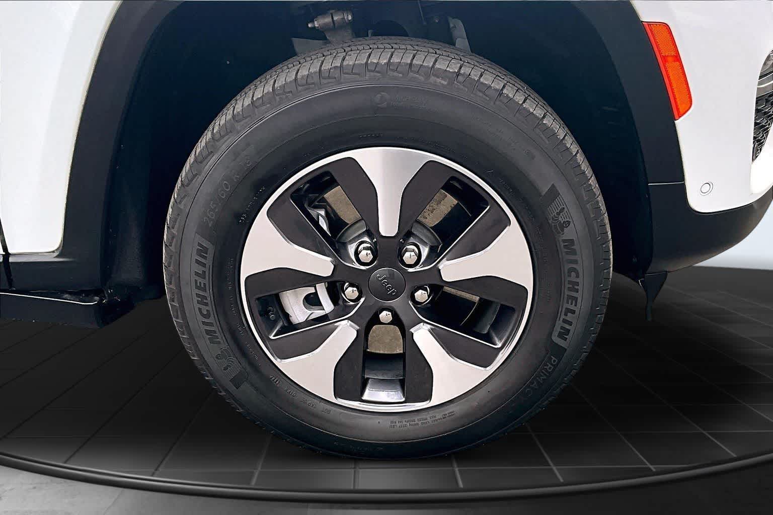 Thumbnail: 2023 Jeep Grand Cherokee - 34