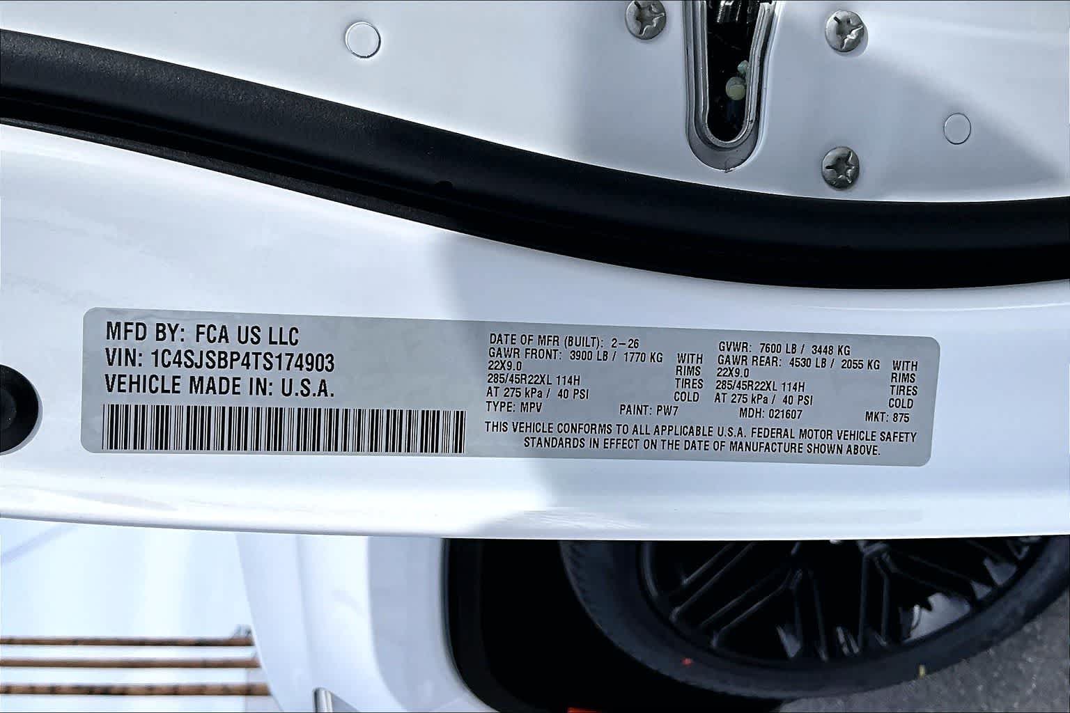 Thumbnail: 2026 Jeep Grand Wagoneer L - 21