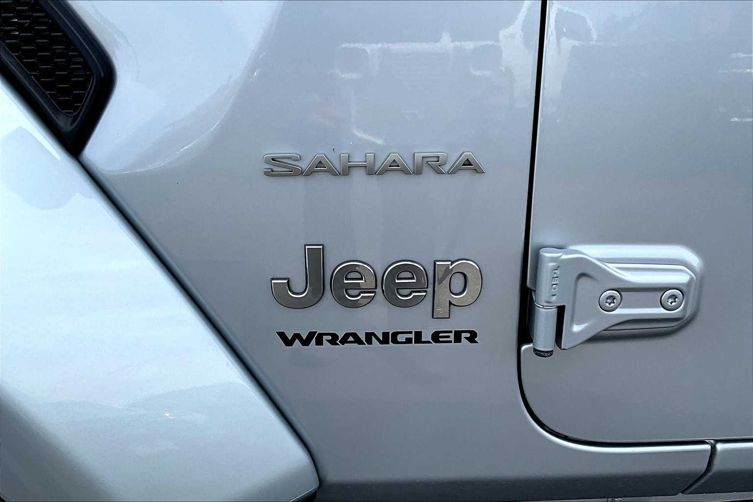 Thumbnail: 2023 Jeep Wrangler - 7