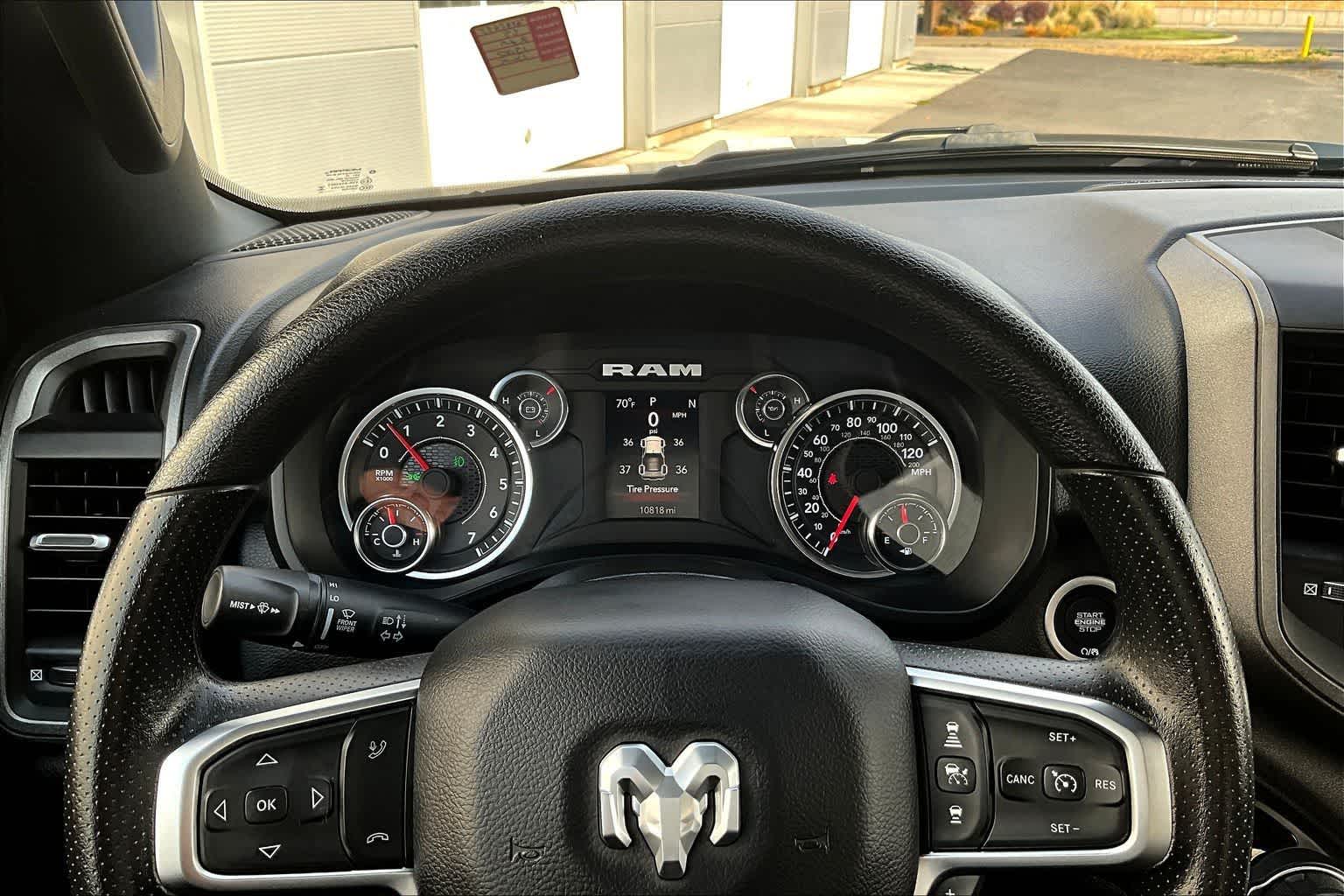 Thumbnail: 2025 RAM 1500 - 18