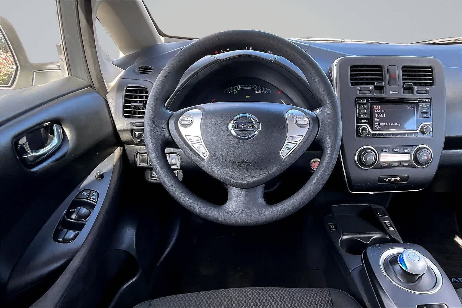 Thumbnail: 2016 Nissan Leaf - 15